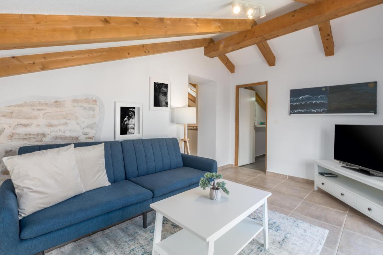 Apartments Agata Novigrad Istria Buitenkant foto