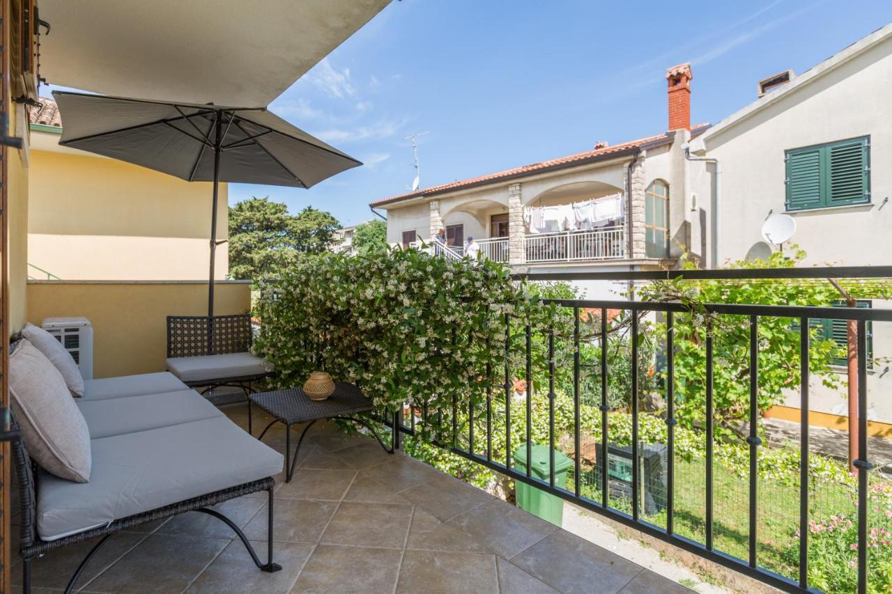 Apartments Agata Novigrad Istria Buitenkant foto