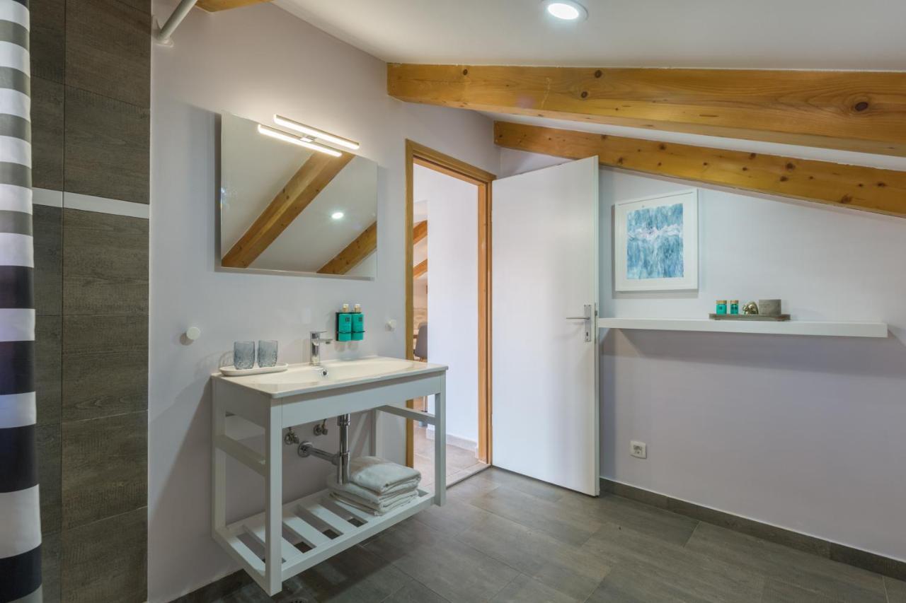 Apartments Agata Novigrad Istria Buitenkant foto