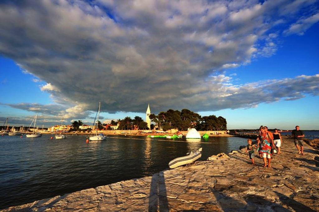 Apartments Agata Novigrad Istria Buitenkant foto